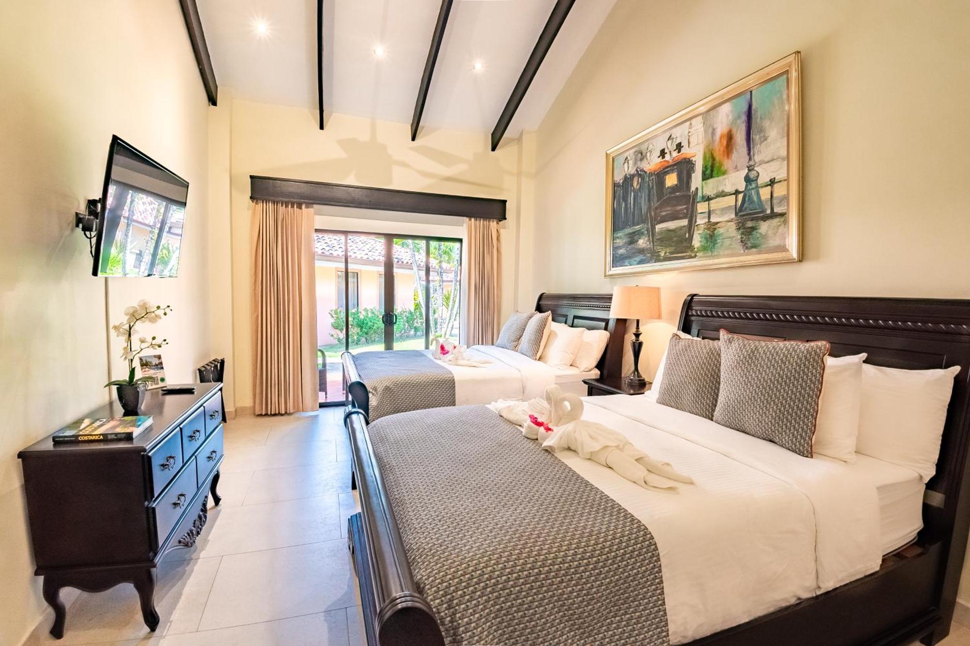 Sunset Del Mar Beach Resort Эстерильос-Эсте Экстерьер фото
