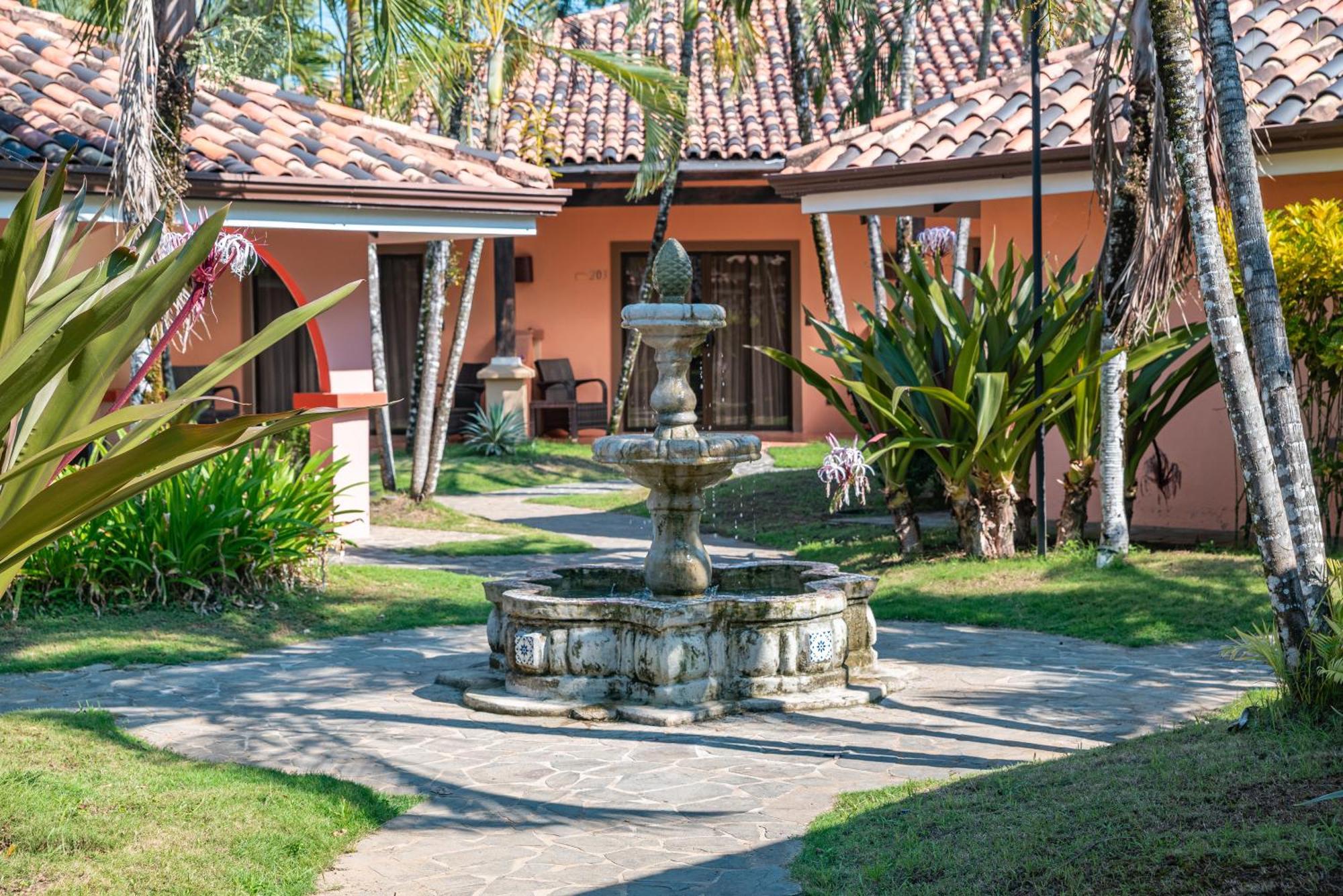 Sunset Del Mar Beach Resort Эстерильос-Эсте Экстерьер фото