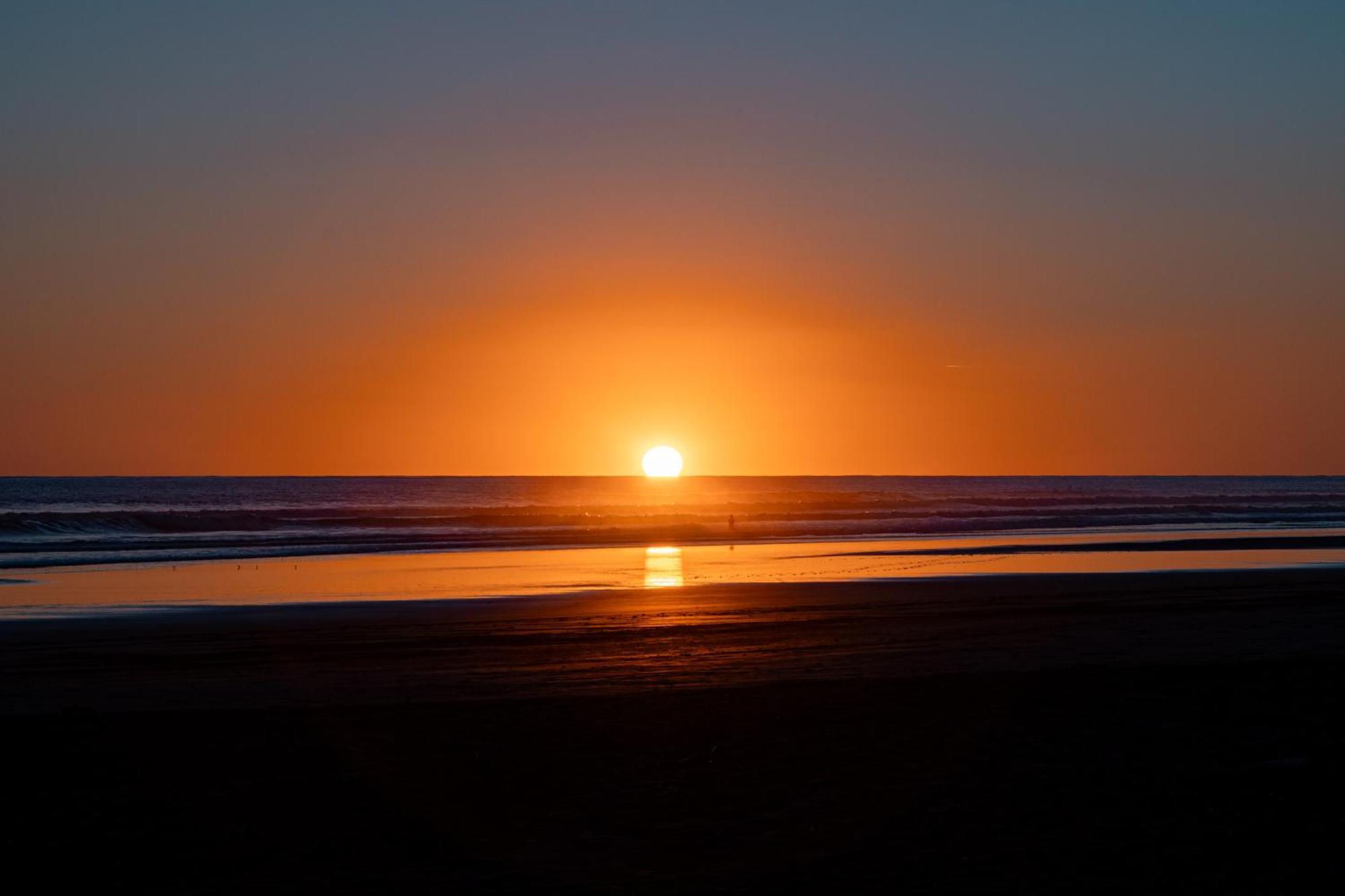 Sunset Del Mar Beach Resort Эстерильос-Эсте Экстерьер фото