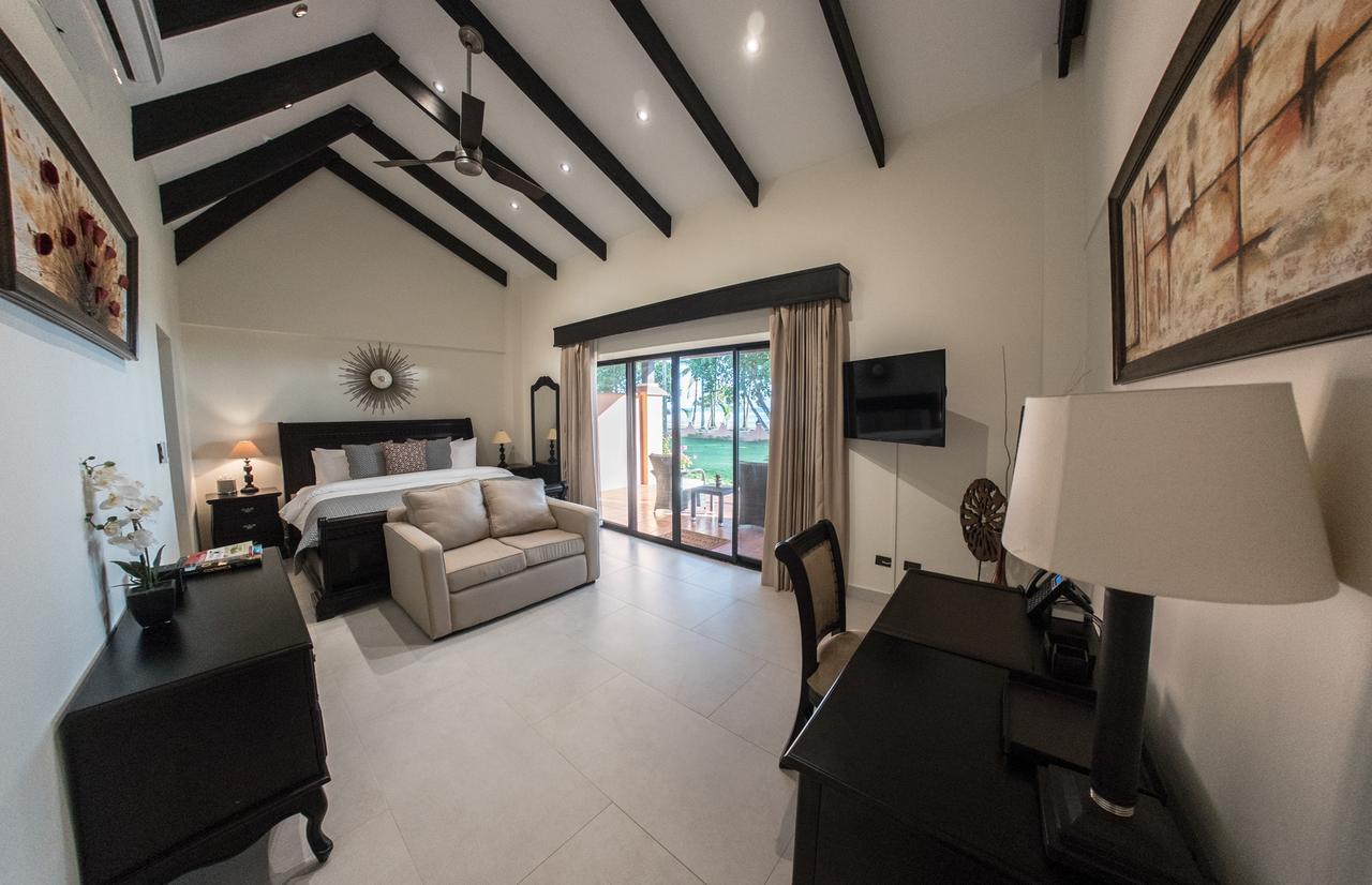 Sunset Del Mar Beach Resort Эстерильос-Эсте Экстерьер фото